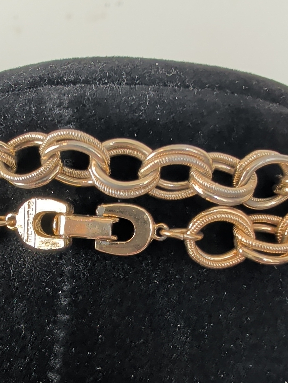 Mid Century Modern Gold Tone Faux Pearl Necklace Retro Glam - Picture 5 of 8